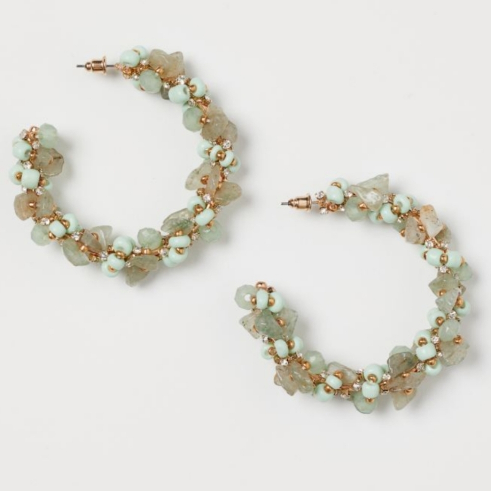 NOT FOR SALE‼️... IN SEARCH OF H&M earrings